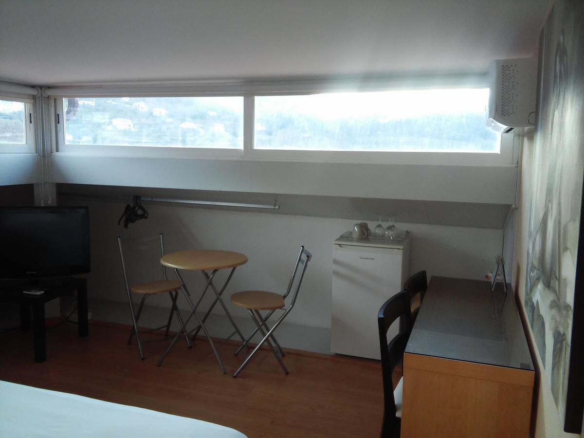 Penthouse - Low Cost Vouzela Luaran gambar