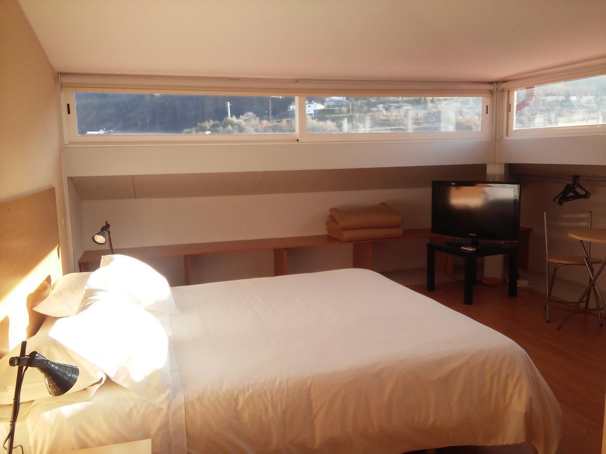 Penthouse - Low Cost Vouzela Luaran gambar